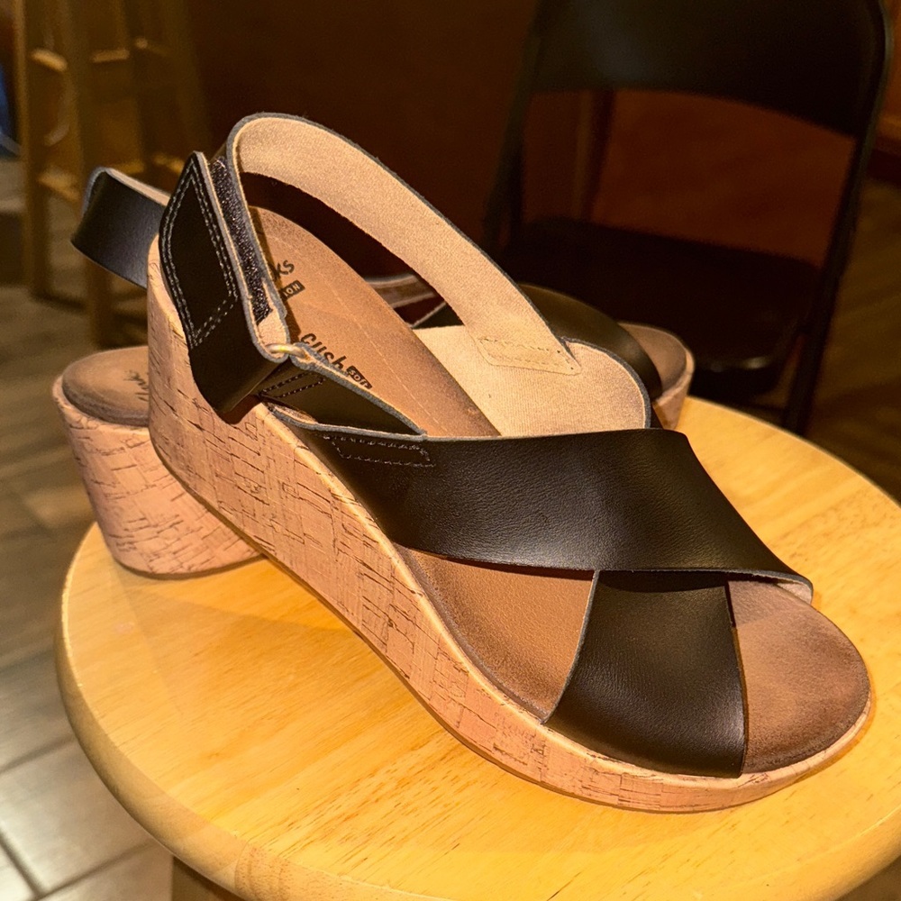 Clarks Black Leather Wedge Sandals - Picture 3 of 6
